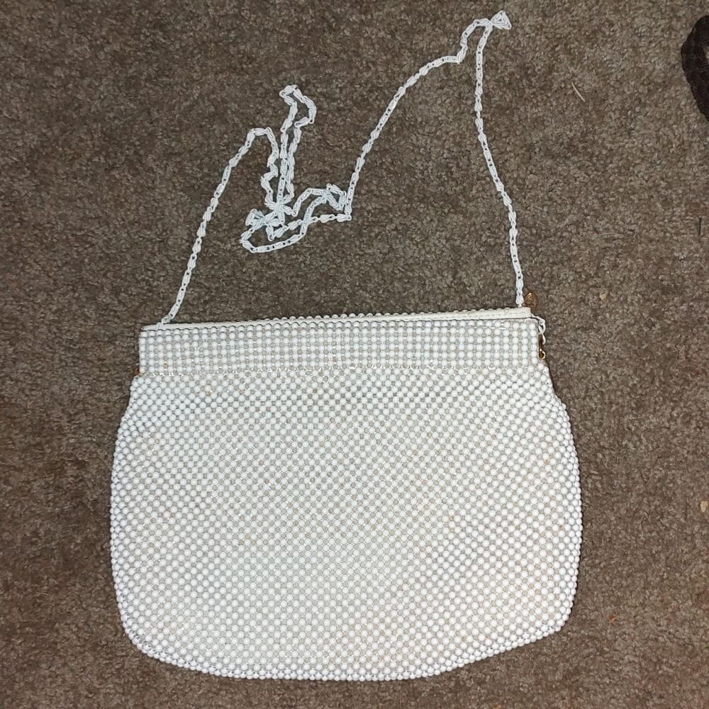 Warren Reed white metal mesh handbag purse